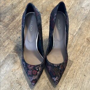 Aldo Black and Red Patterned Heels